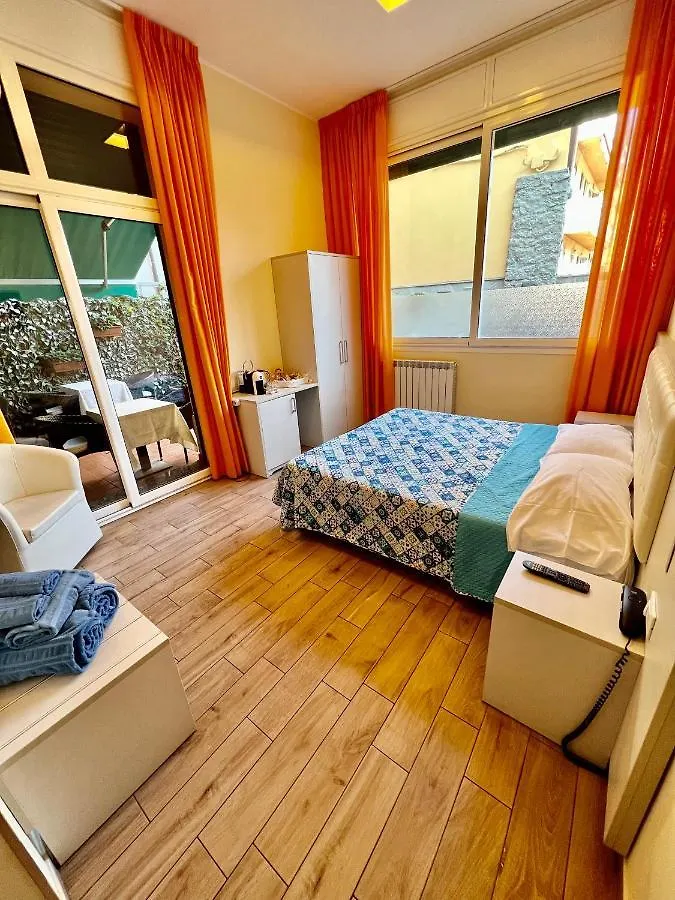 Guest house Casa Zeffirino Hotel Sanremo