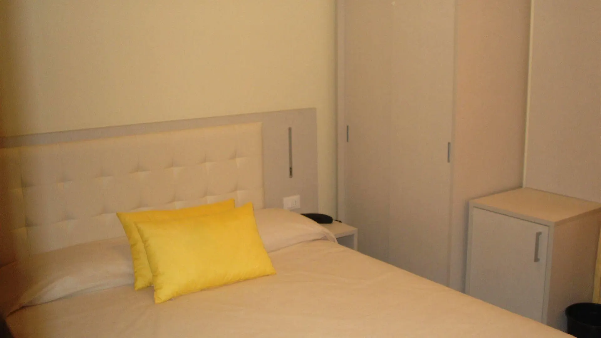 Casa Zeffirino Hotel San Remo 2*,