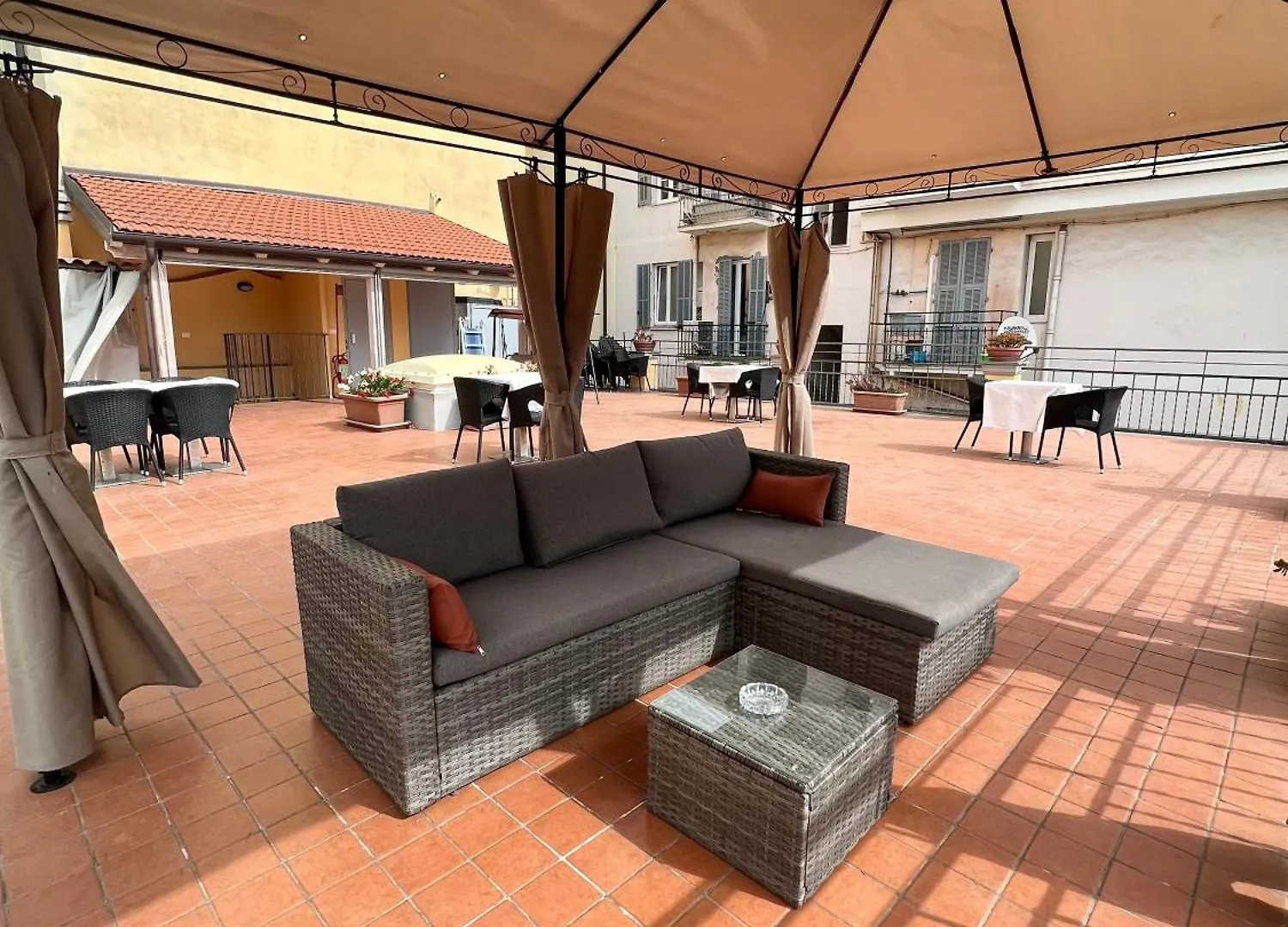 Casa Zeffirino Hotel Sanremo Guest house